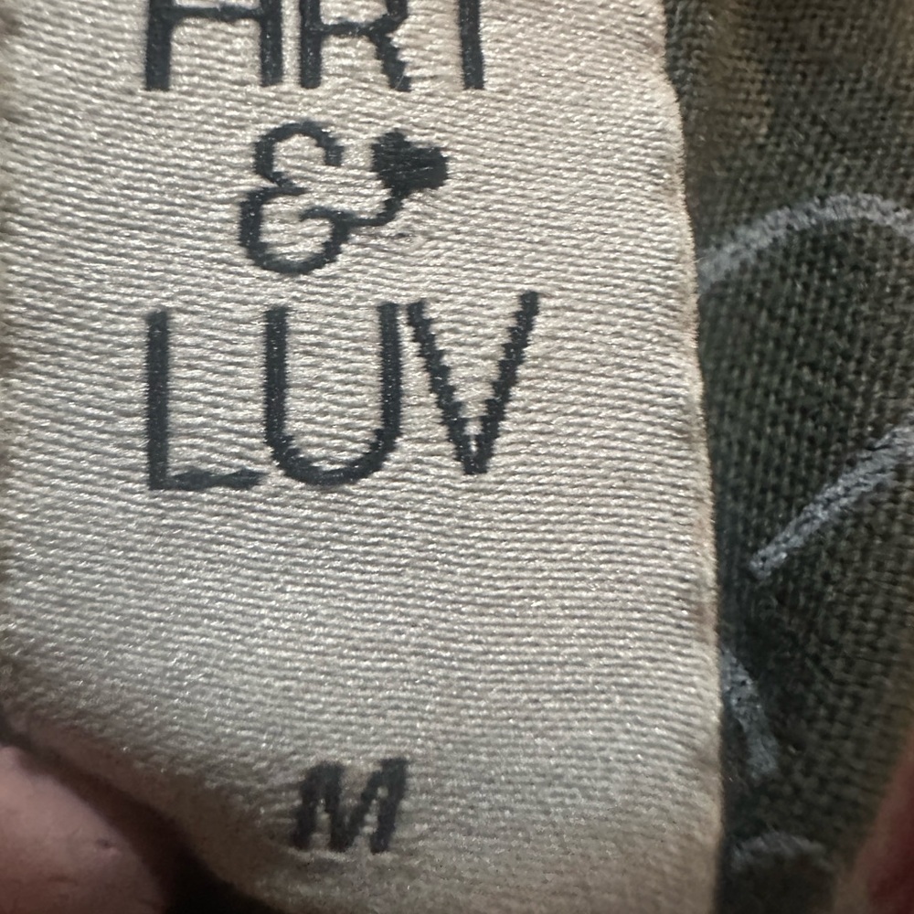 HRT & LUV - Stay Strong Tokyo women’s T-Shirt - Green size Med. - Picture 8 of 8